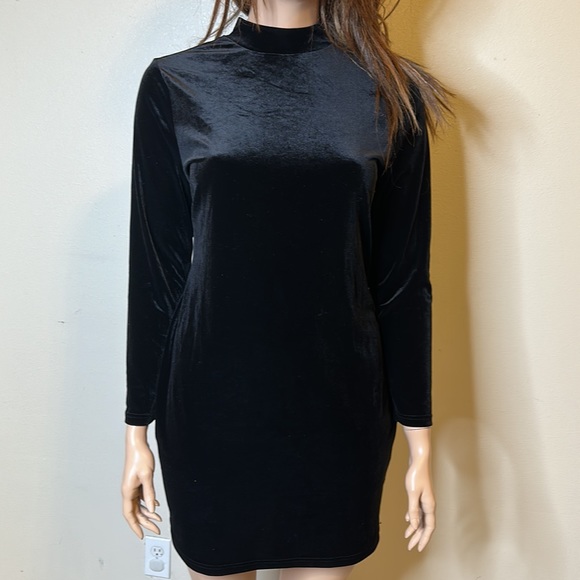 SHEIN Mock Neck Open Back Fringe Velvet Bodycon Dress Sz 3X Black - Picture 5 of 7